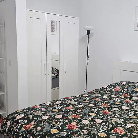 公寓 Modern Family Apartment, Free Parking, Self Check-in, Sleeps 5